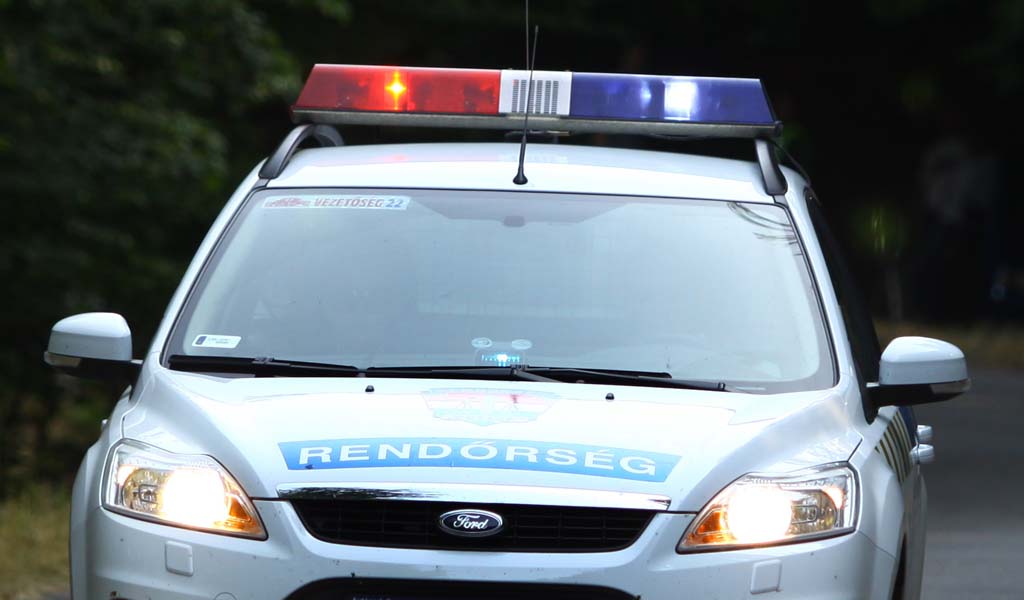 Tudatmódosított magyar rendőrök – Fidesz-rezisztens forradalmárok a ...